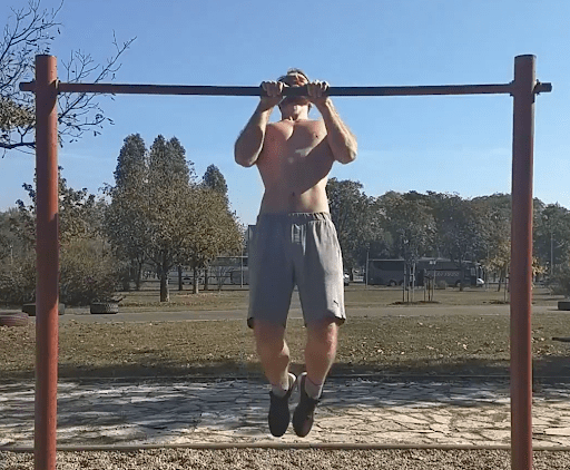 the movement athlete Close-grip pull-ups