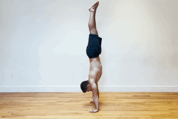Freestanding handstand pushup